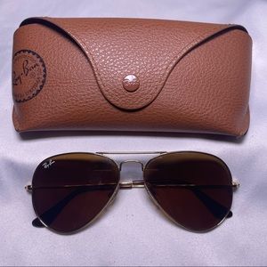 Gold Ray-Ban Aviators